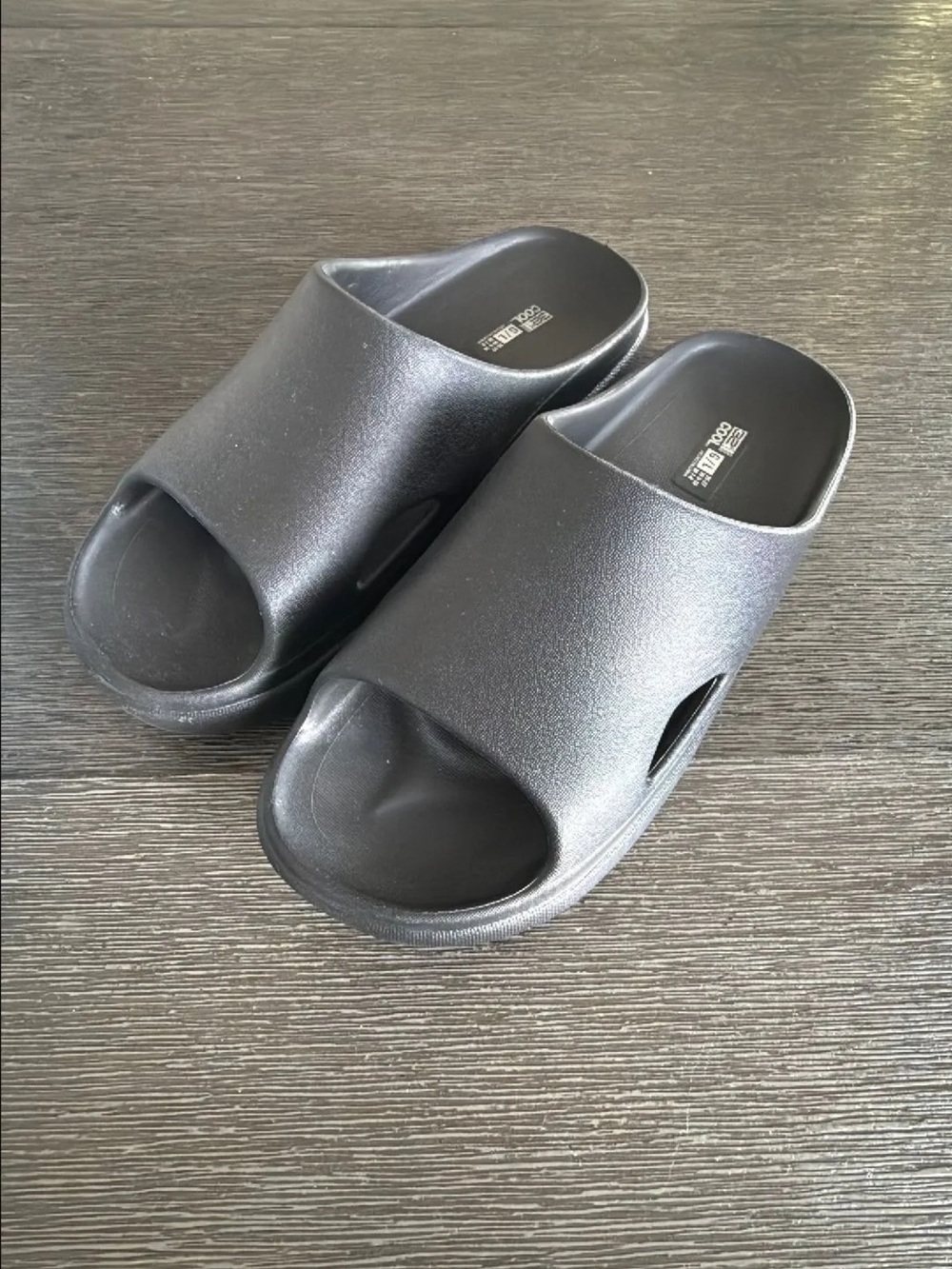 32 Degrees Cool Unisex Cushion Slides Size Large (w 9-10 / m 7-8) - Picture 2 of 7